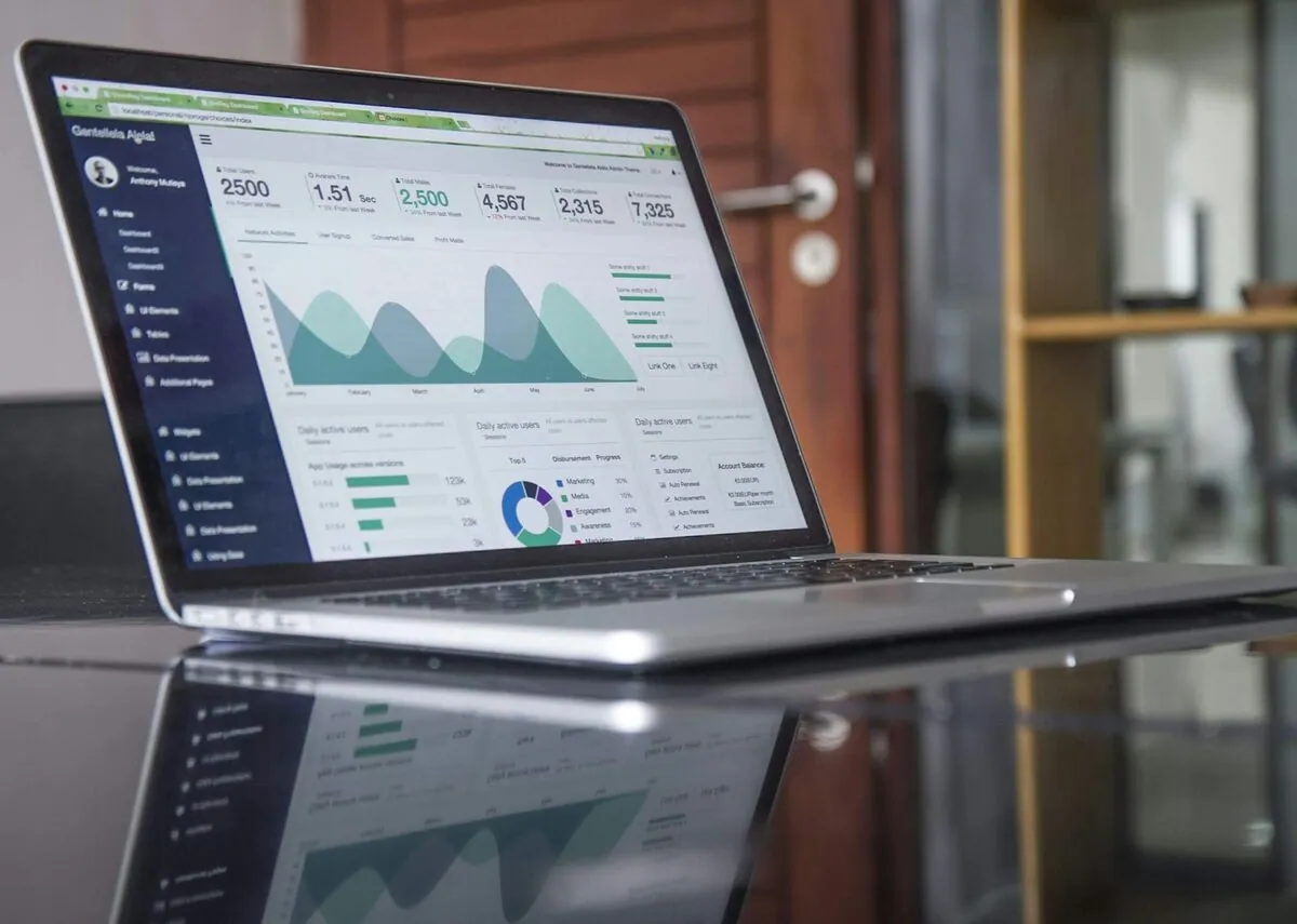 Finance & Affaires
