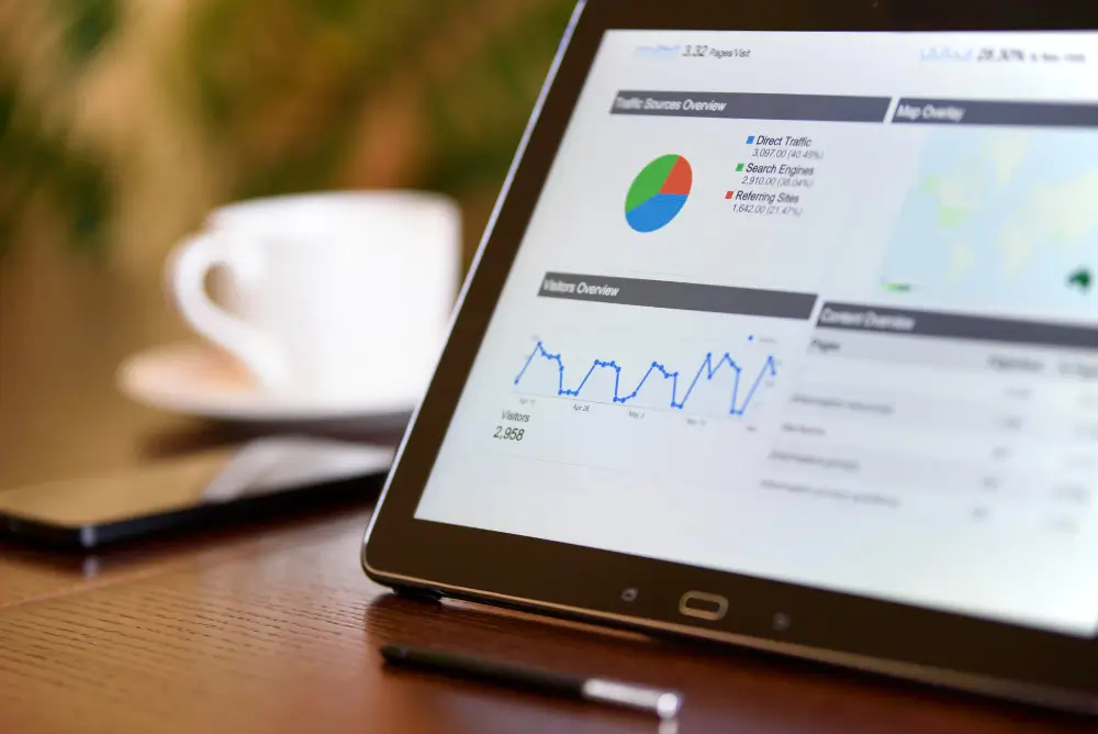 Analyse et reporting GEO et SEO chez Ecrivus International